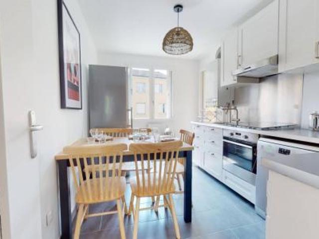 location appartement saint denis 6 pièces 98 m2 seine saint denis 93200 768 € / mois