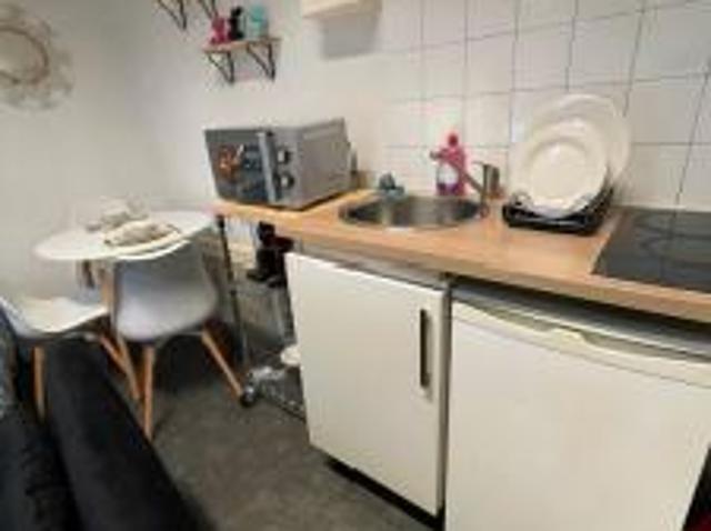 location appartement saint denis 1 pièce 20 m2 seine saint denis 93200 1150 € / mois