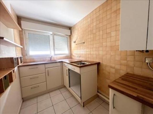 location appartement saint denis 2 pièces 43 m2 seine saint denis 93200 975 € / mois