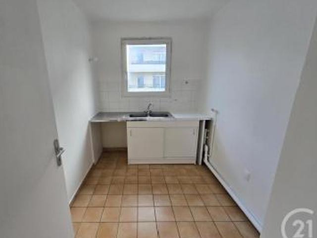 location appartement saint denis 3 pièces 65 m2 seine saint denis 93200 1325 € / mois