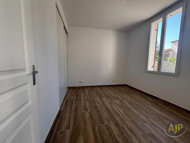 Location appartement Saint Denis De Pile: 950 € AJP Immobilier Libourne