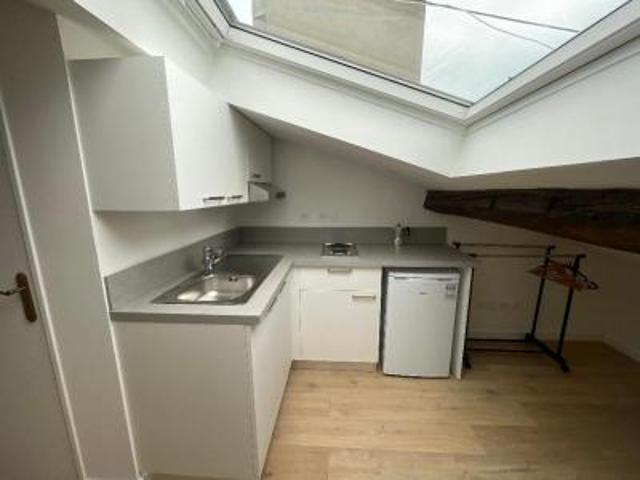 location appartement saint etienne 1 pièce 12 m2 loire 42000 295 € / mois