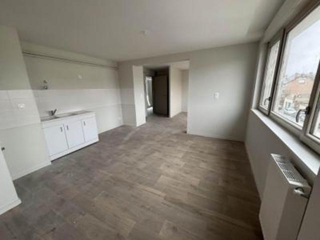 location appartement saint florentin 4 pièces 90 m2 yonne 89600 825 € / mois