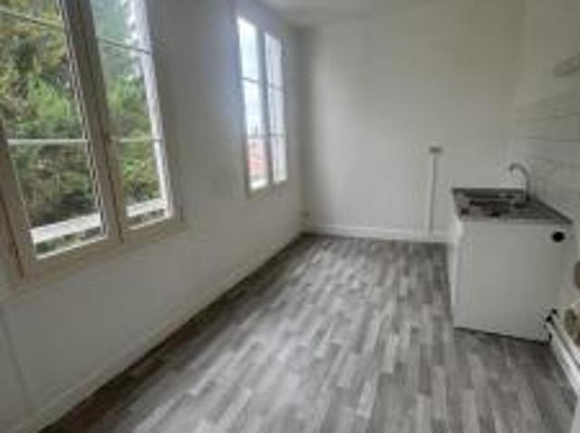 location appartement saint julien les villas 1 pièce 51 m2 aube 10800 471 € / mois