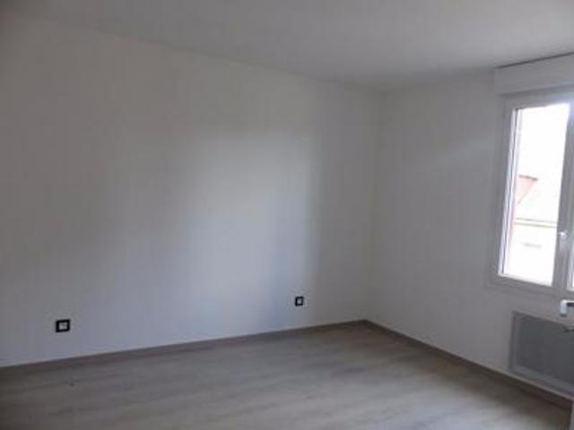 location appartement saint just en chaussee 2 pièces 49 m2 oise 60130 590 € / mois