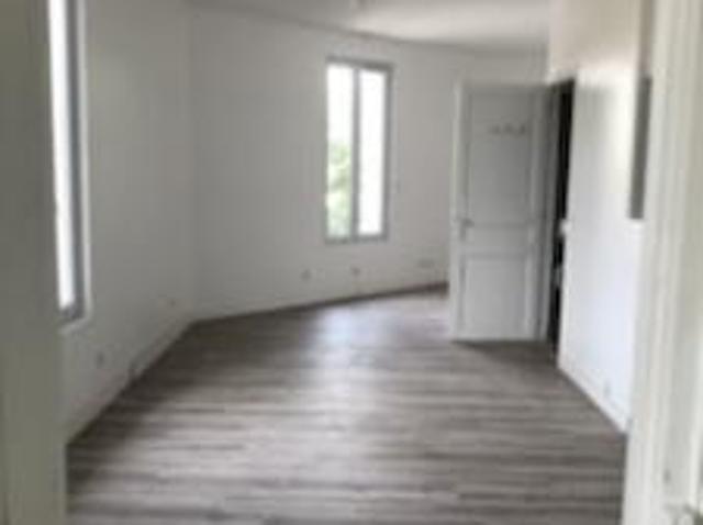 location appartement saint maur des fosses 2 pièces 47 m2 val de marne 94100 1111 € / mois