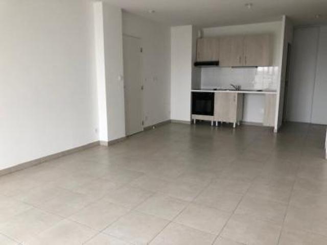 location appartement saint priest 3 pièces 65 m2 rhone 69800 874 € / mois