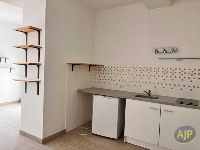 Location appartement Saintes: 469 € AJP Immobilier Saintes