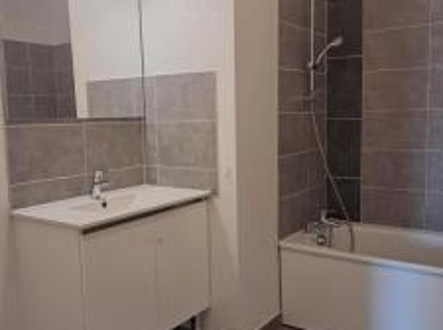 location appartement sassenage 4 pièces 84 m2 isere 38360 1154 € / mois