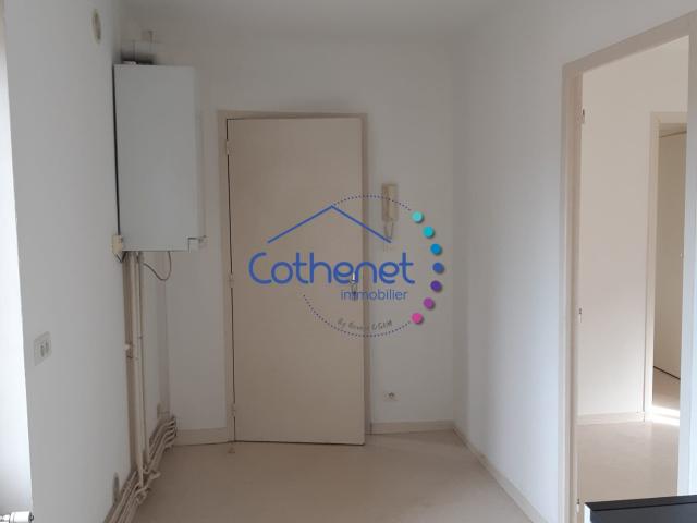 Location Appartement Sentier des Eversins, Cours