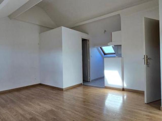 location appartement soissons 1 pièce 23 m2 aisne 02200 315 € / mois