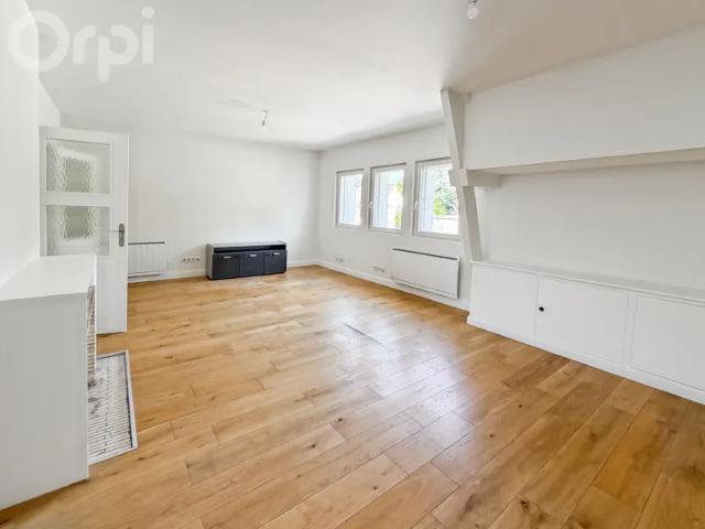 Location Appartement Square du Gué de Pont, Senlis