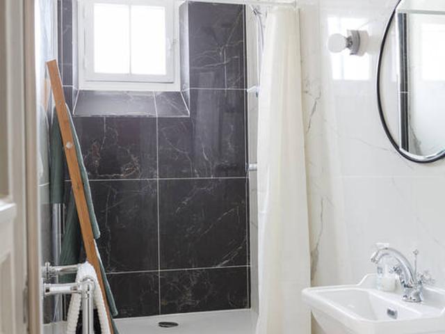 Location Appartement Square Pétrelle, Paris
