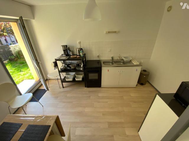 Location Appartement Square Pedro Flores Cano, Rennes