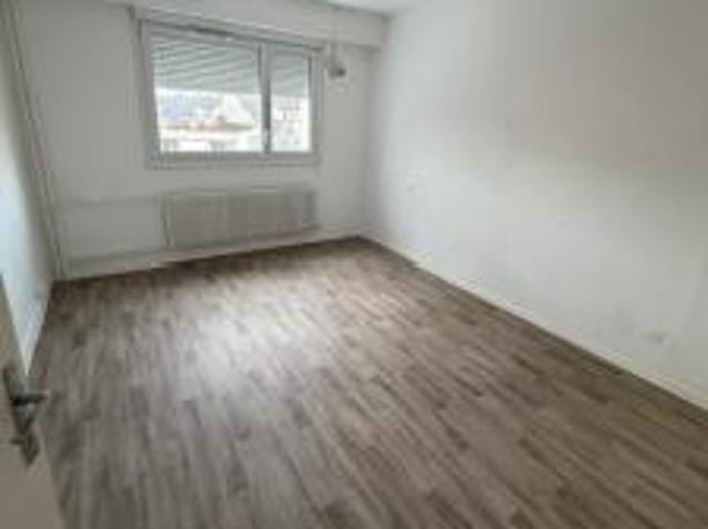 location appartement strasbourg 2 pièces 51 m2 bas rhin 67100 807 € / mois