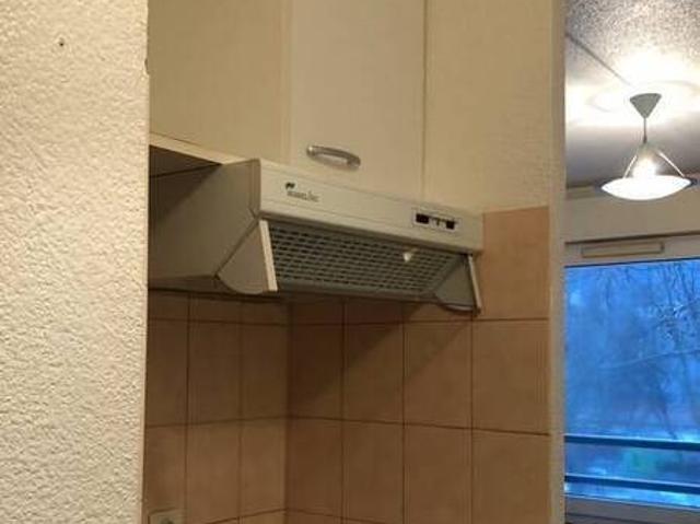 Location appartement studio 1 pièce 17 m² Grenoble 38000 393 €