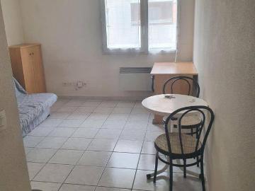 Location appartement studio 1 pièce 18 m² Saint Martin d'Hères 38400 370 €