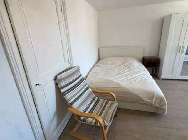 Location appartement studio 1 pièce 25 m² Grenoble 38000 500 €