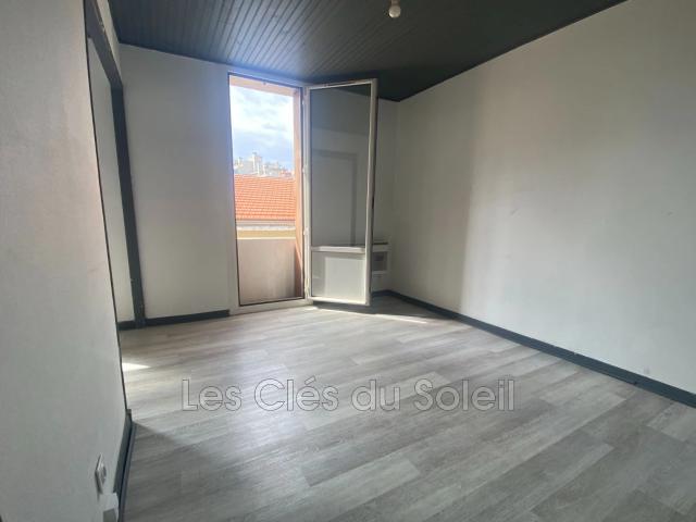 Location appartement studio 20 m² Toulon
