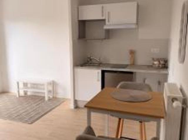 location appartement sucy en brie 1 pièce 31 m2 val de marne 94370 890 € / mois