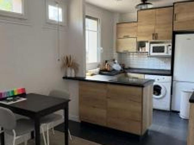 location appartement suresnes 2 pièces 34 m2 hauts de seine 92150 1250 € / mois