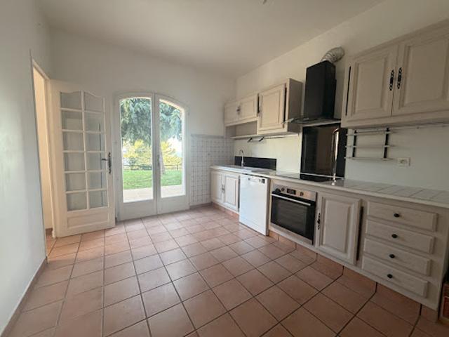 Location Bastide 5 pièces 127.77 m2 Aix en Provence