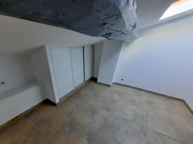 Location Beau T2 mansardé | Agence Clemenceau