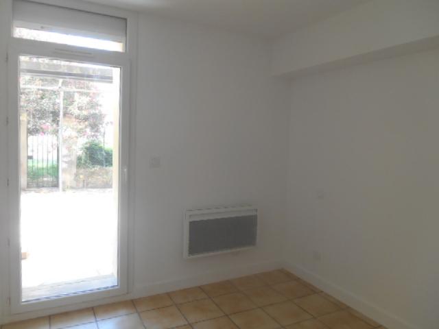 Location BOMPAS appartement en rez de jardin | Clémenceau Gestion Immobilière