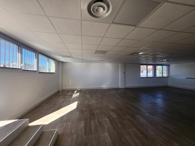 Location Hôtel particulier 2 pièces 133 m2 Saint Aunès