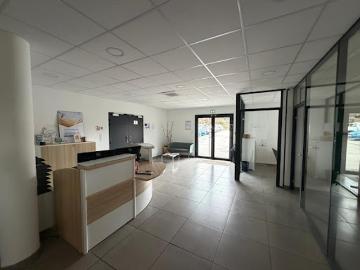 louer Bureau à Alpes