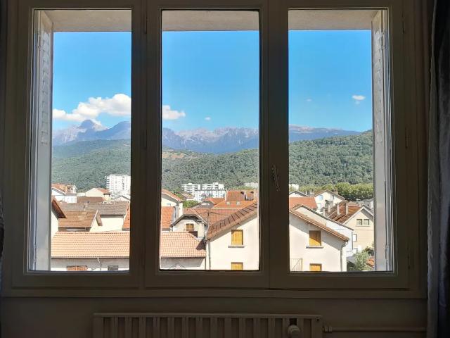 Location Appartement Avenue Ambroise Croizat, Saint Martin d'Hères