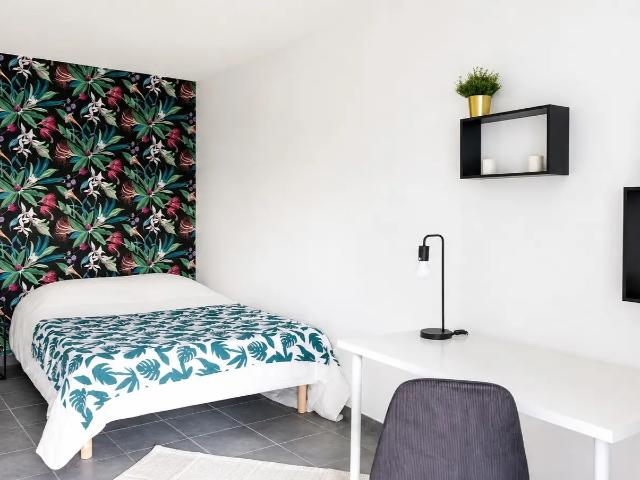 Location Appartement Rue Roger Salengro, Vénissieux