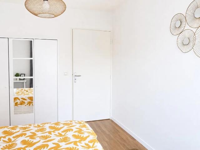 Location Appartement Rue Roger Salengro, Vénissieux