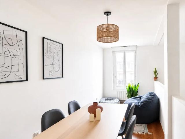 Location Appartement Rue Madeleine Reberioux, Lille