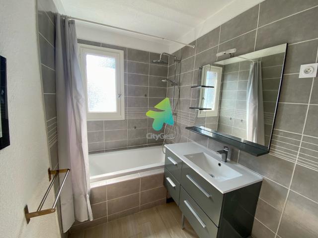 Location CHAMBRE EN COLOCATION SECTEUR UNIVERSITE