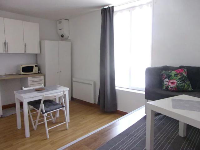 Location Appartement Rue d'Alsace Lorraine, Reims