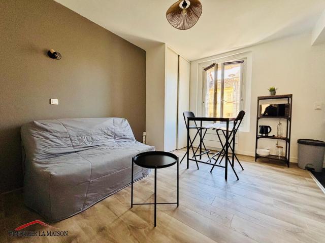 Location Appartement Rue Lamartine, Périgueux