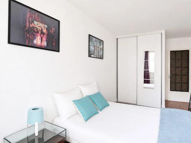 Location Appartement Square de Clignancourt, Paris