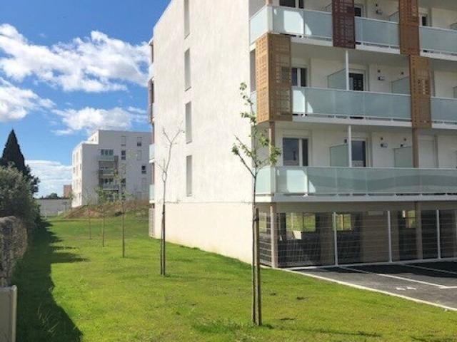 Location Appartement Route d'Avignon, Nîmes