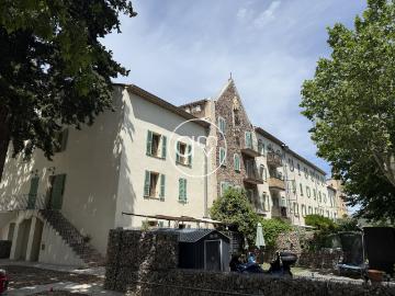 Location Charmant T2 rénové – Chemin des Religieux à La Crau | AMV Immobilier