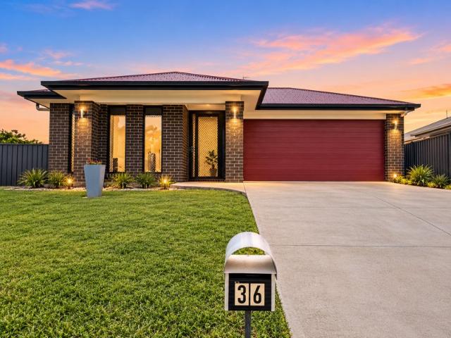 LOCATION, COMFORT & CONVENIENCE JUST MOMENTS FROM HERVEY BAY HOSPITAL!