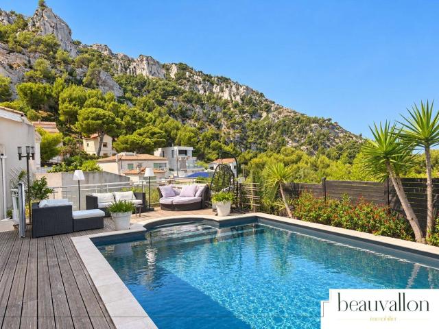 Location courte durée Villa Meublée 200m² Marseille 13008
