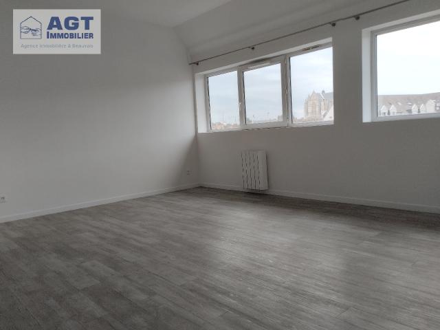 LOCATION DE TYPE STUDIO DE 34 M2 CENTRE VILLE