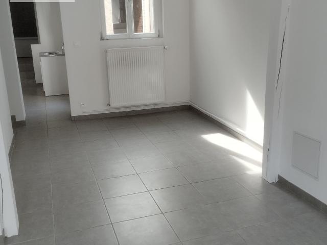 LOCATION DE MAISON DE VILLE A BEAUVAIS