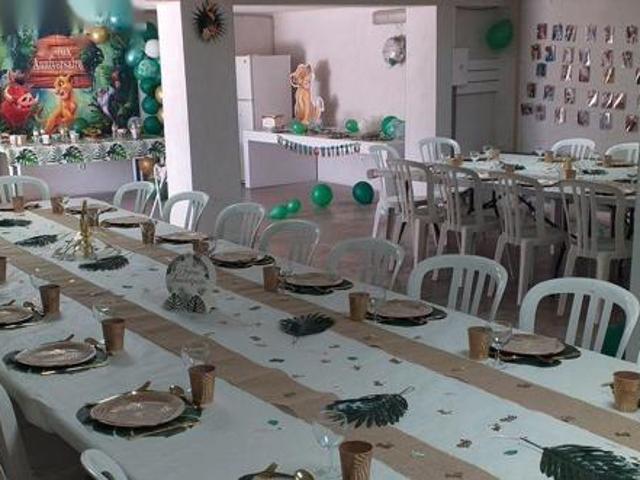 Location d'exception: Rez de chaussée de bastide provençale pou