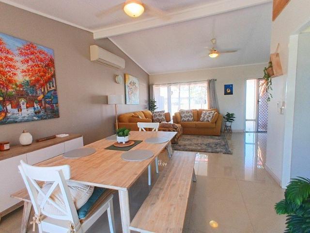 LOCATION DOES MATTER! Wonderful Sea Breezes