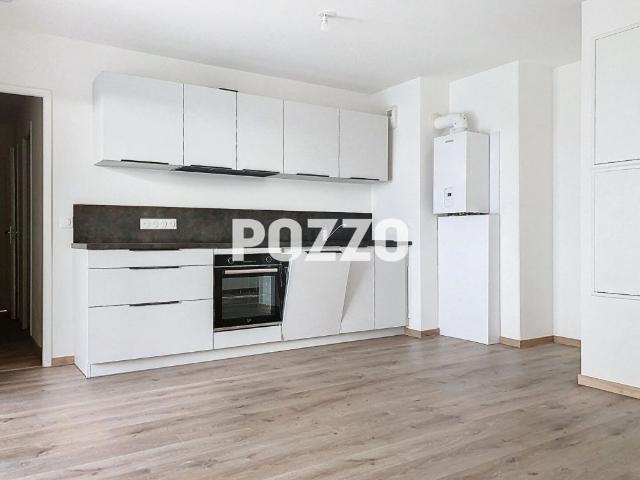 LOCATION d'un appartement de 3 pièces 60 m² à HONFLEUR