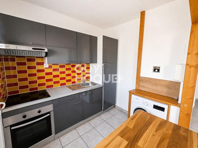 LOCATION d'un appartement F1 31 m² à LEZIGNAN CORBIERES