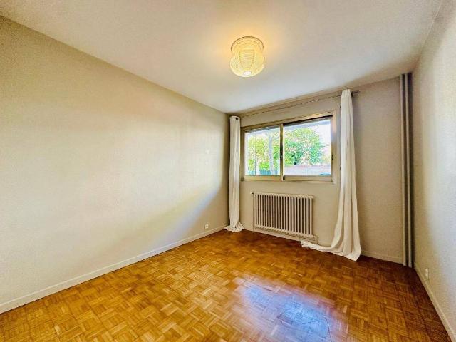 LOCATION D'UN APPARTEMENT F3 46 m² A SAINT MAUR DES FOSSES
