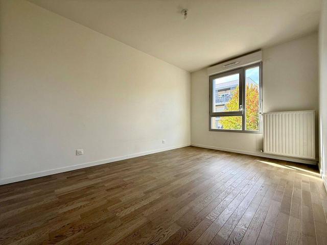Location d'un appartement T2 43 m² à LIEUSAINT